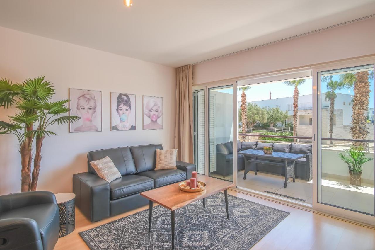 Lucky Star Marina Apartment, With Pool *